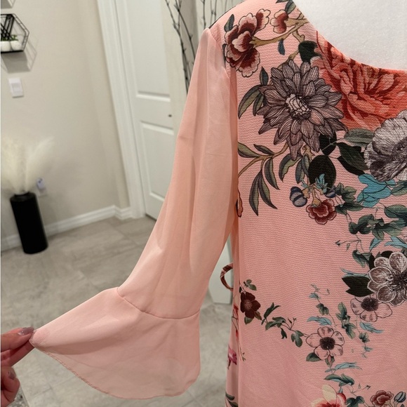 Chic Floral Long Sleeve Dress in Pink Size Small - Picture 4 of 9